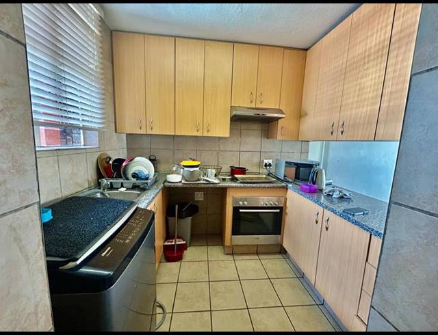 2 BEDROOM APARTMENT FOR SALE IN WONDERBOOM SOUTH